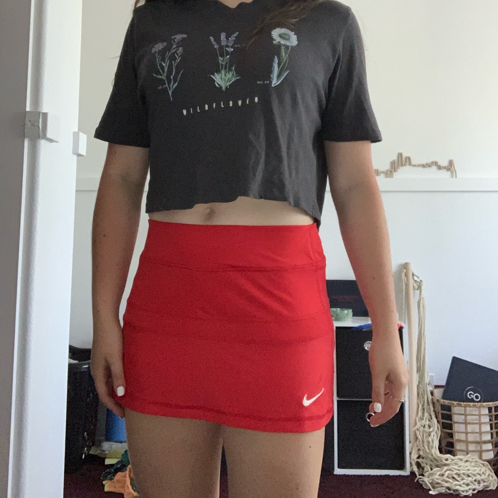 Red Nike tennis/golf skirt
